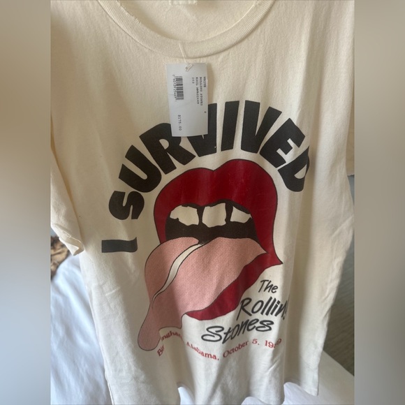 MadeWorn Tops - NWT MadeWorn Rolling Stones Tee